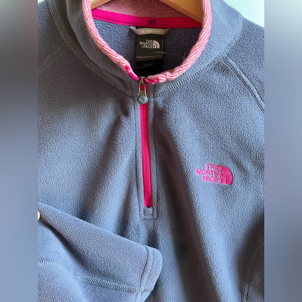 The North Face Fleece 1/4 Zip Pull Over Top - Picture 4 of 5